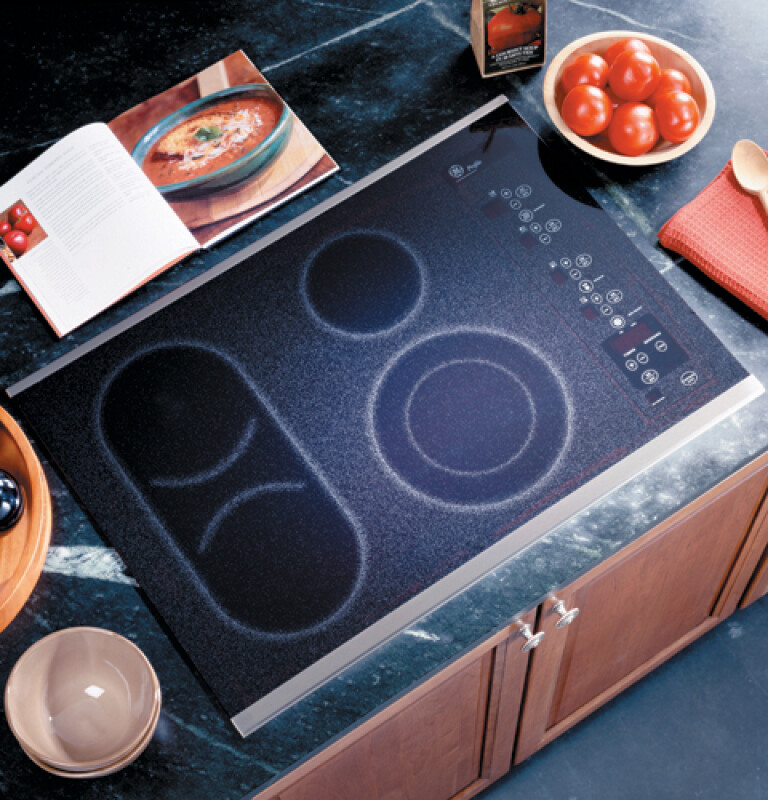 30" Built-In CleanDesign Electric Cooktop JP938SCSS