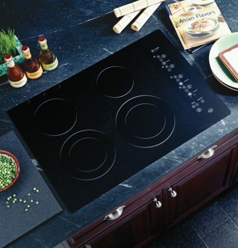 30" Built-In CleanDesign Cooktop JP939BHBB