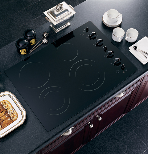 30" Built-In CleanDesign Electric Cooktop JP940BKBB
