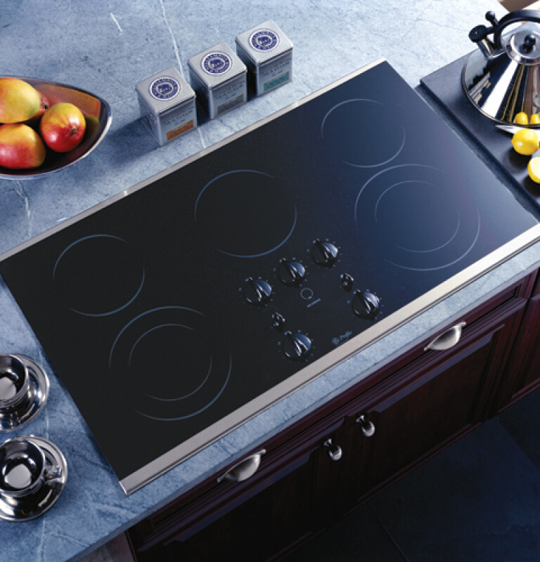 36" Built-In CleanDesign Cooktop JP961SHSS