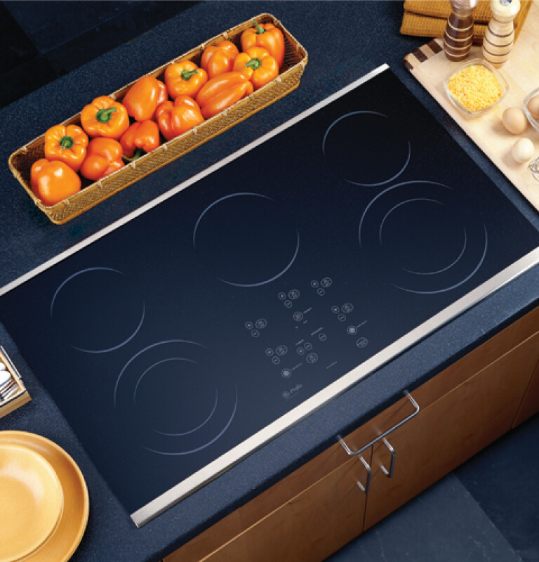 36" Built-In CleanDesign Cooktop JP969SHSS