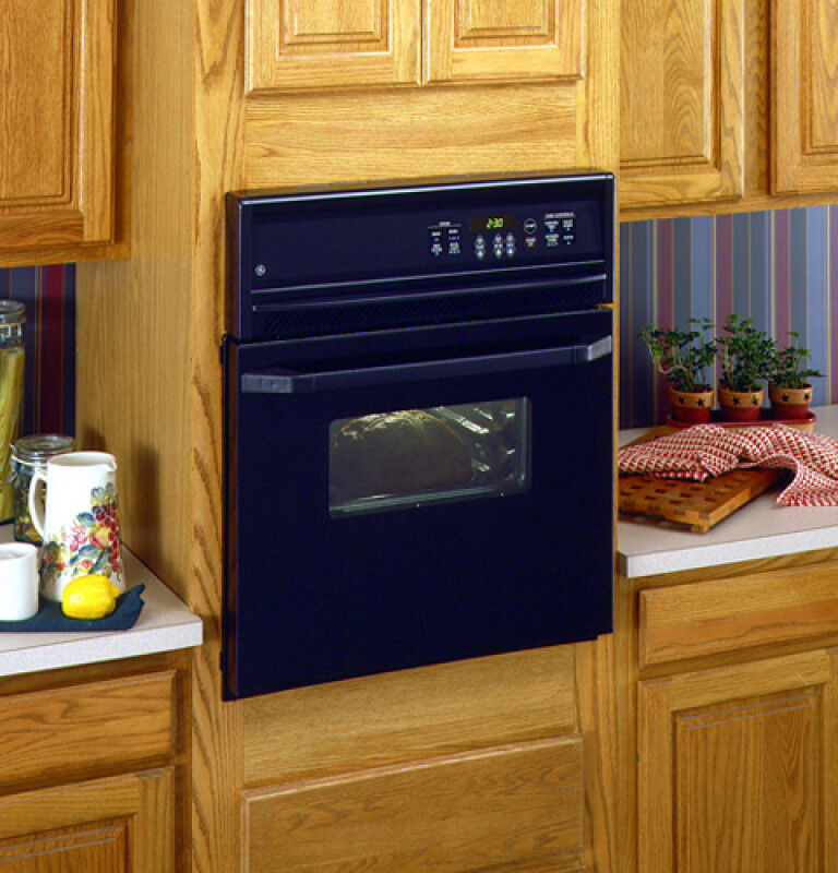 24" Electric Single Self-Cleaning Wall Oven JRP15BWBB