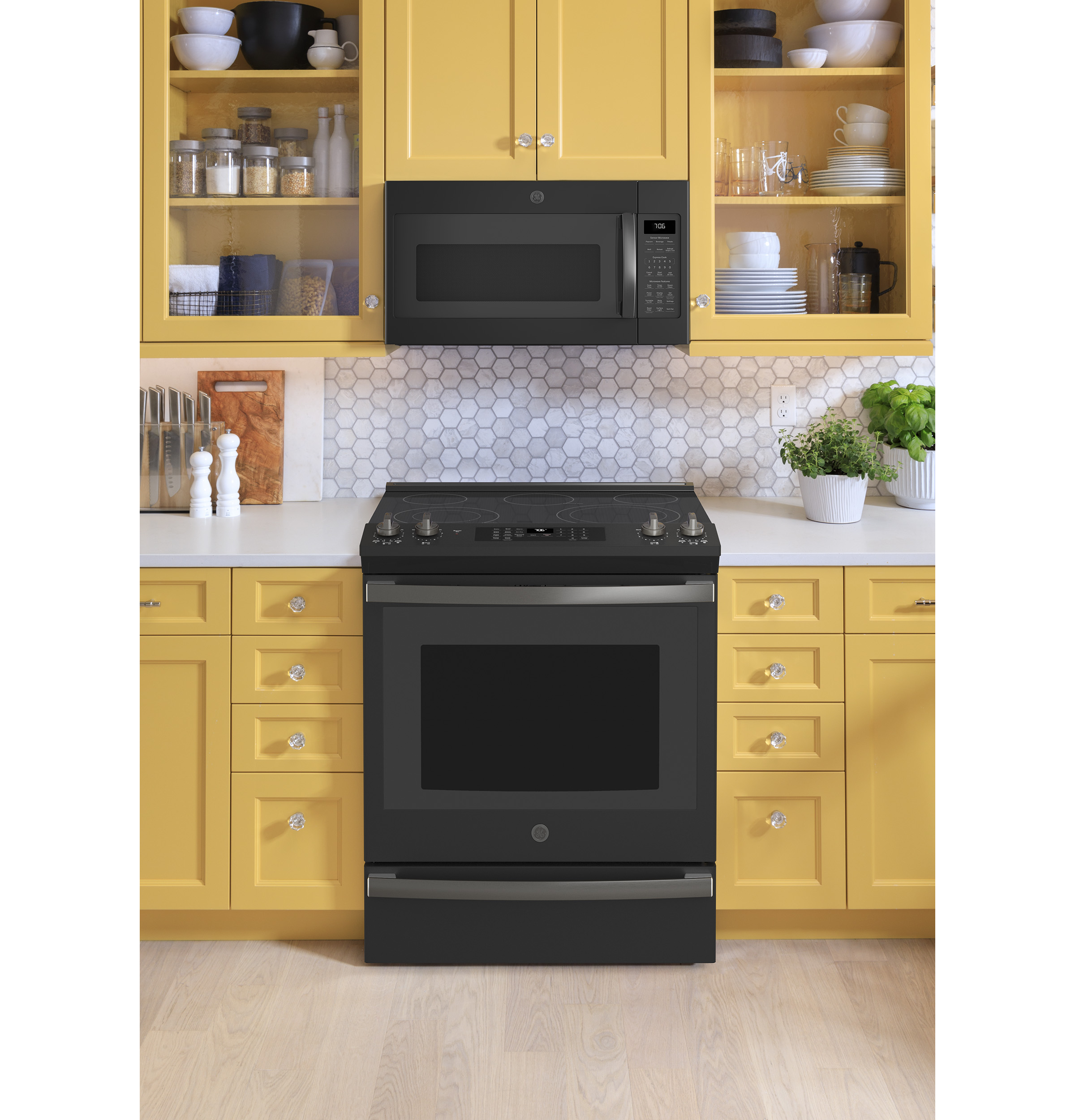30" Slide-In Electric Convection Range with No Preheat Air Fry JS760FPDS