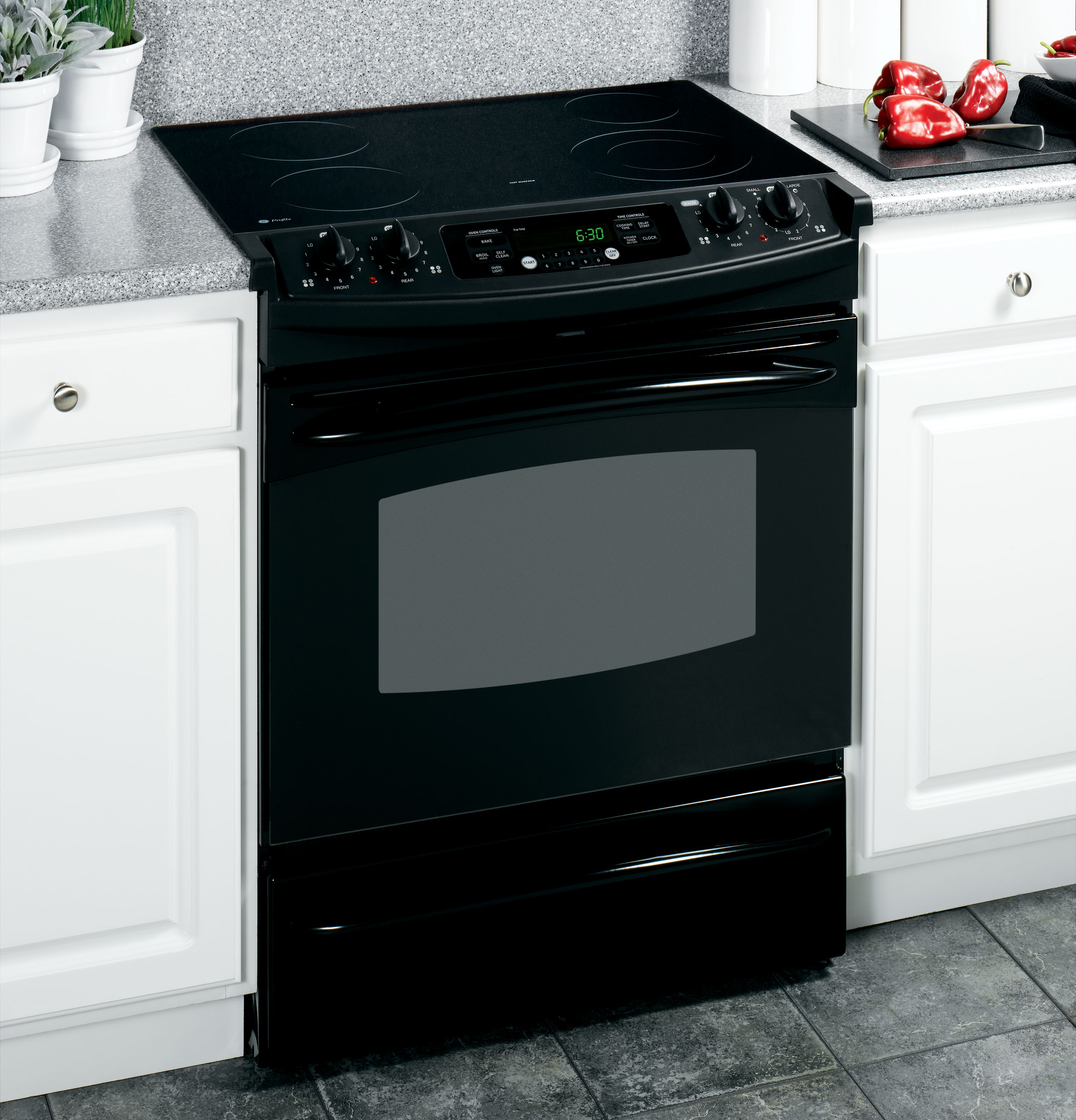 30" Slide-In Electric Range JS900BKBB