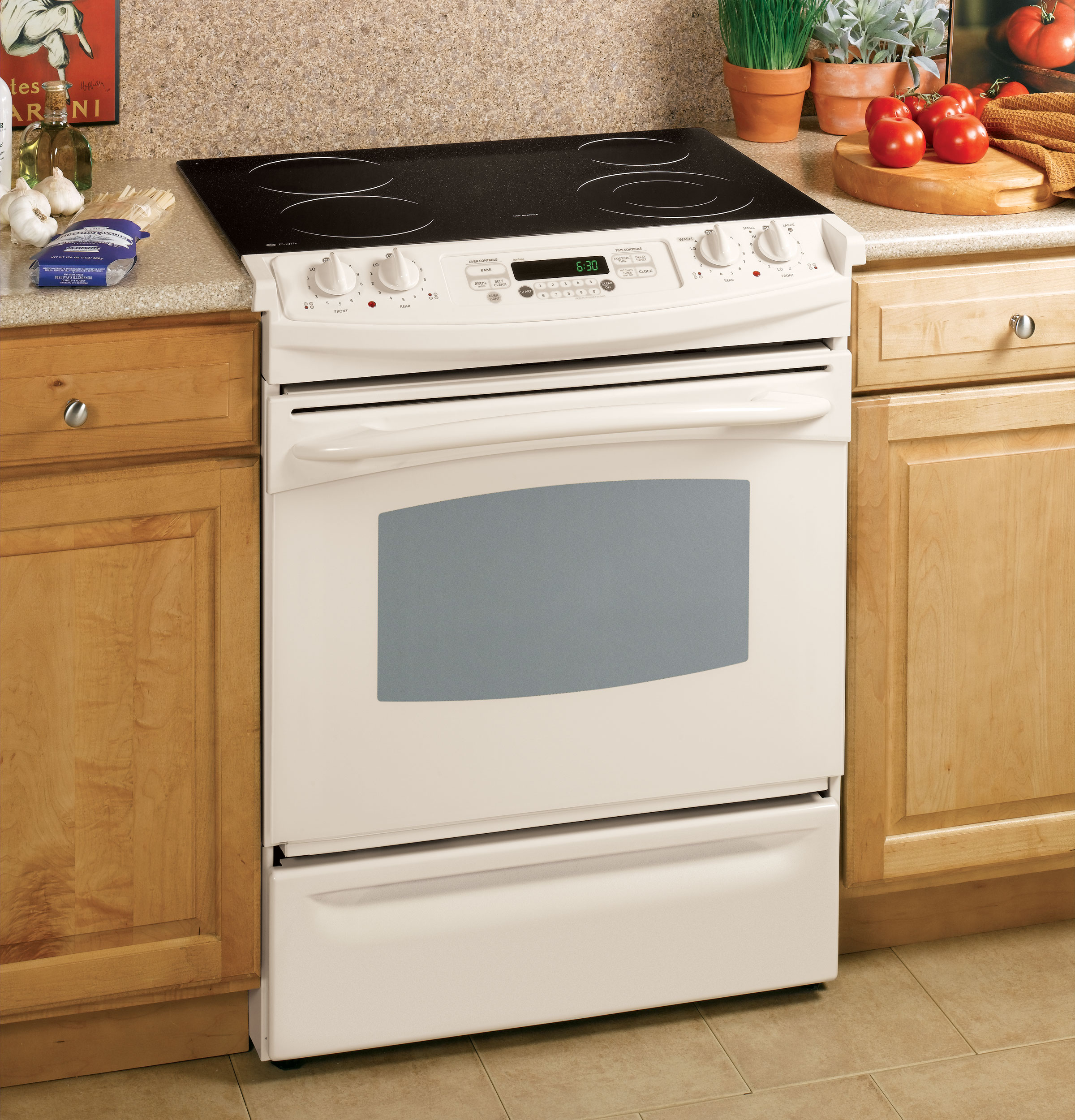 30" Slide-In Electric Range JS900CKCC