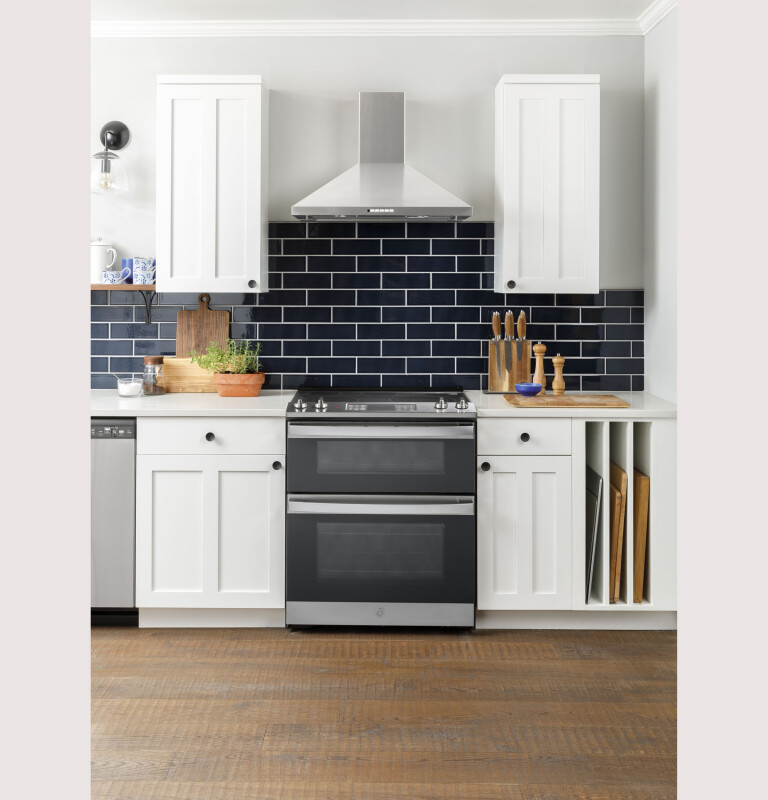 30" Slide-In Electric Convection Double Oven Range JSS86SPSS