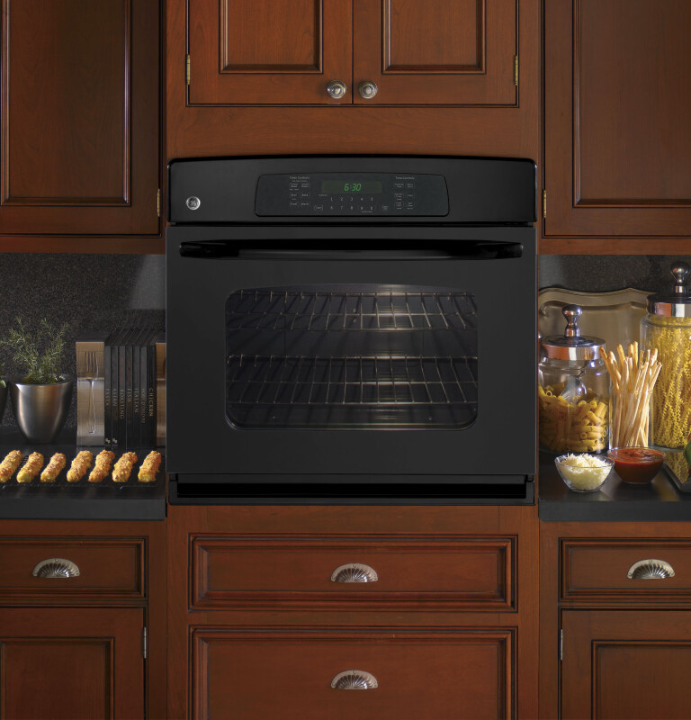 30" Built-In Single Convection Wall Oven JTP70DPBB