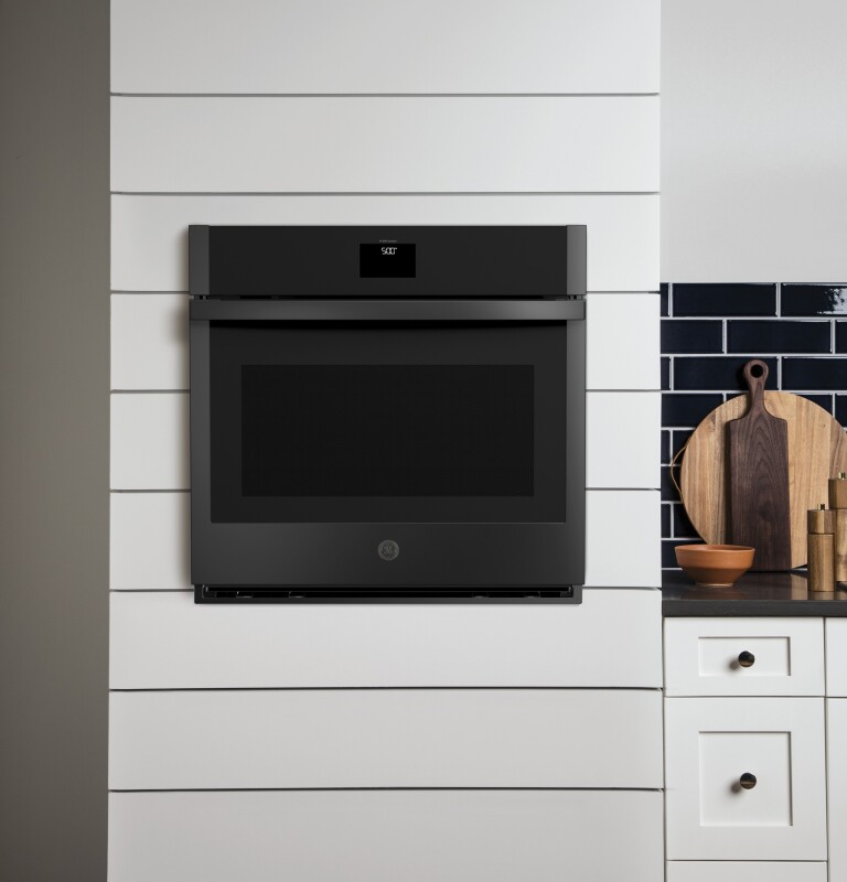 30" Smart Built-In Self-Clean Convection Single Wall Oven JTS5000DNBB