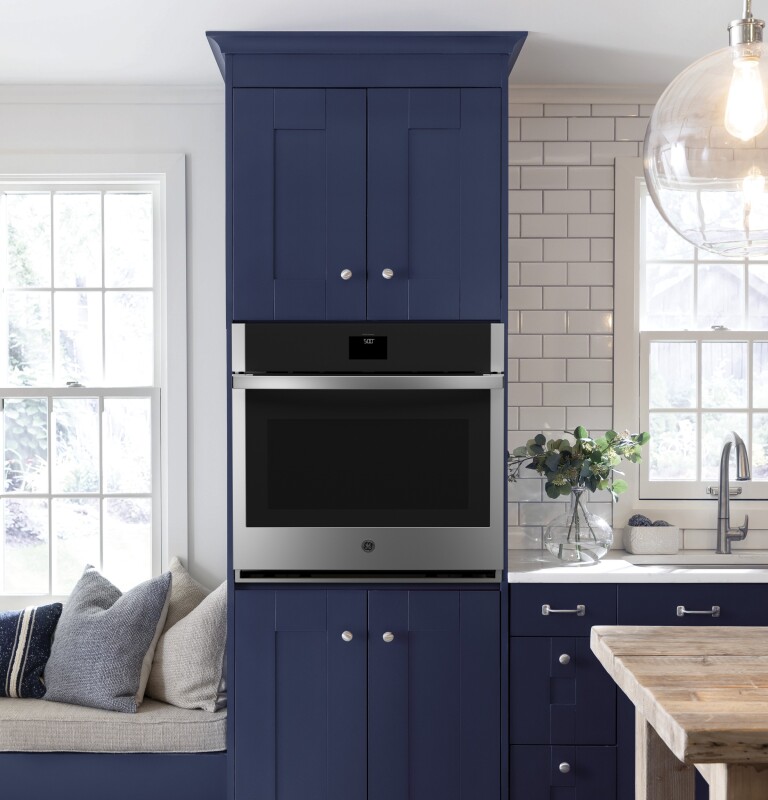 30" Smart Built-In Self-Clean Convection Single Wall Oven JTS5000SNSS