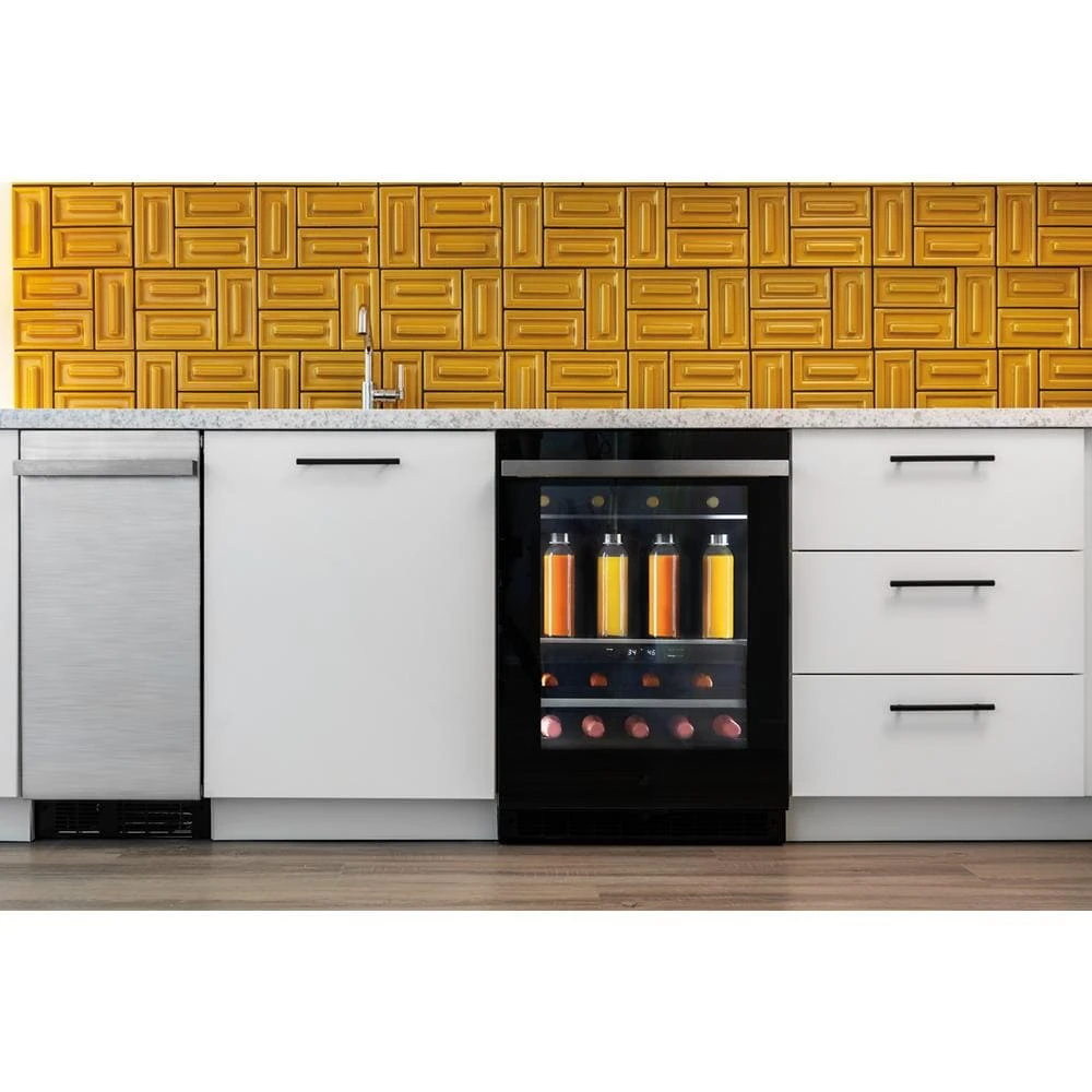 Panel-Ready 15" Undercounter Ice Machine with Articulating Hinge JUIFN15HX