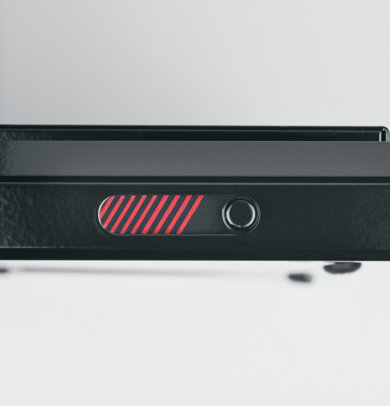 Series 36" Slide-Out Hood JV694SBB