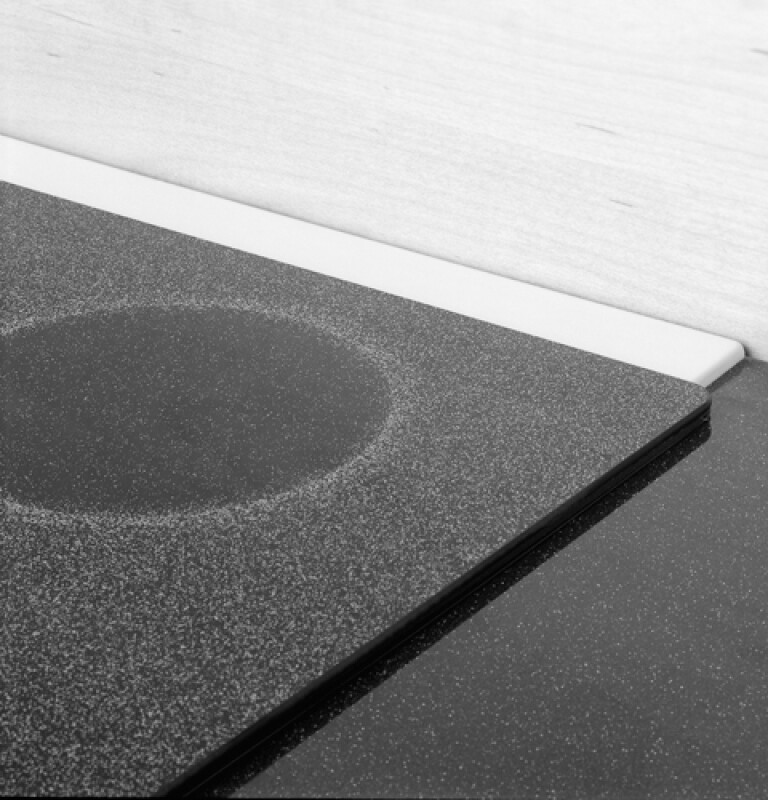 GE® Maintop Rear Filler Strip Kit JXS66BB