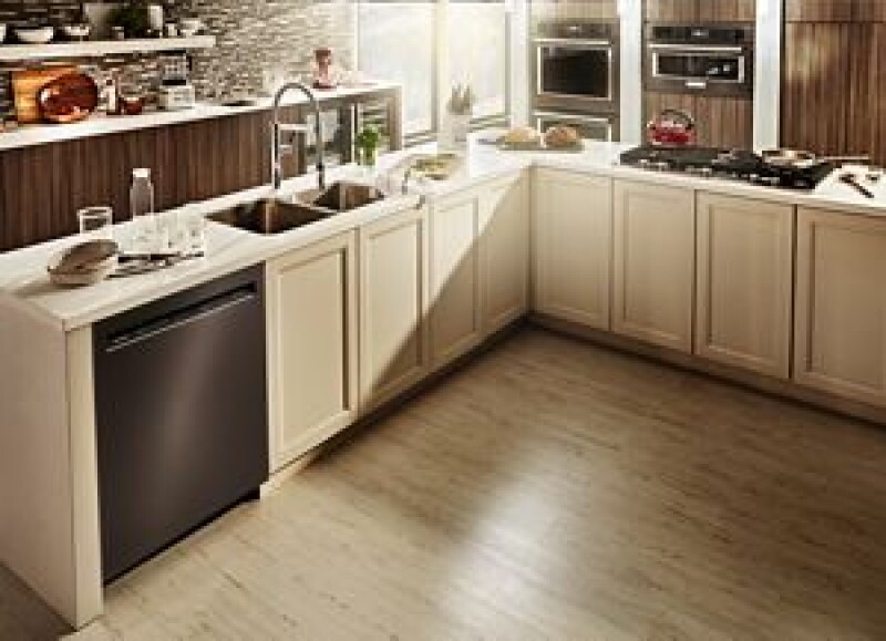 46 DBA Dishwasher with ProWash Cycle and PrintShield™ Finish, Front Control KDFE104HBS