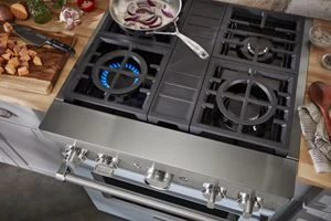 KitchenAid® 30'' Smart Commercial-Style Dual Fuel Range with 4 Burners KFDC500JMB
