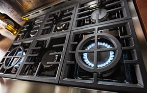 KitchenAid® 36'' Smart Commercial-Style Gas Range with 6 Burners KFGC506JAV