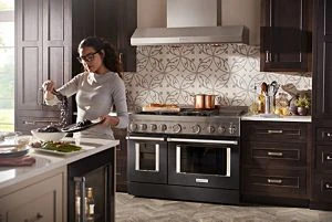 KitchenAid® 48'' Smart Commercial-Style Gas Range with Griddle KFGC558JBK