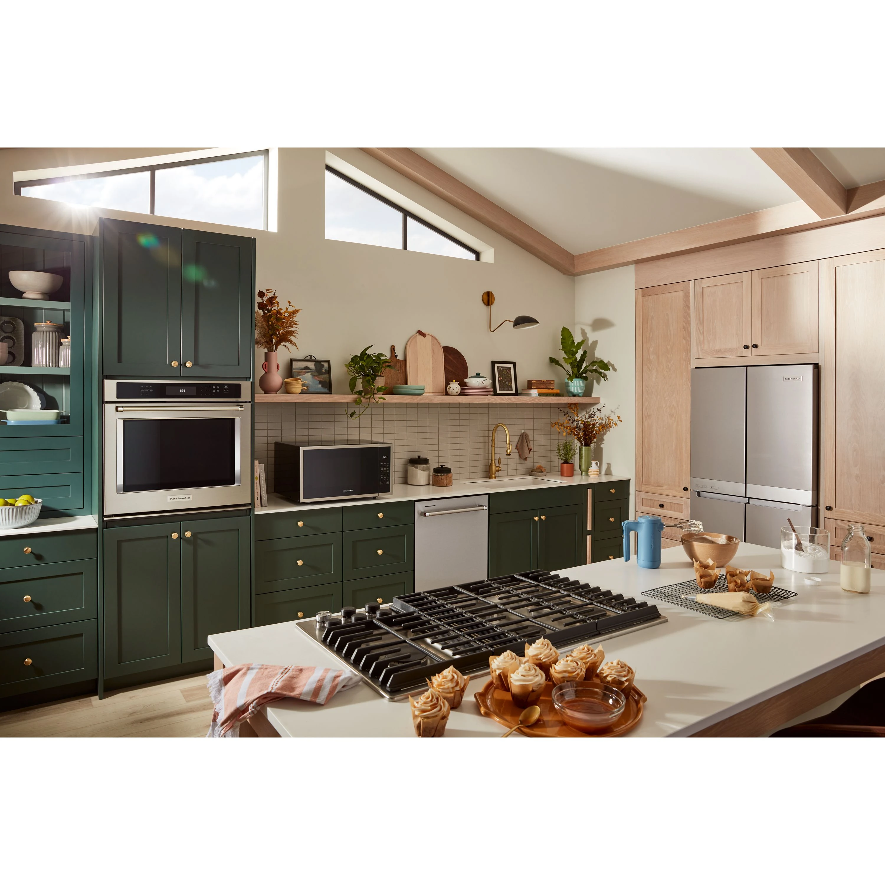 2.2 Cu. Ft. Countertop Microwave with Auto Functions KMCS324PPS