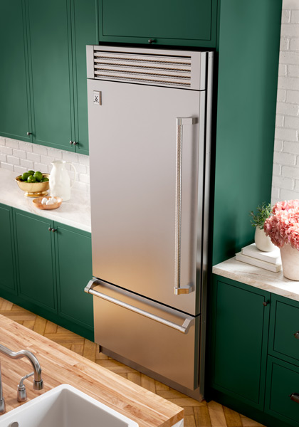 36" Bottom Mount, Bottom Compressor Refrigerator KRBR36OR