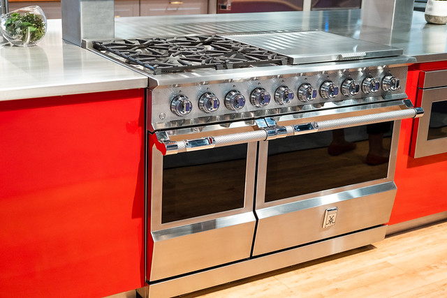48" 4-Burner Dual Fuel Range with 24" Griddle KRD484GDBU