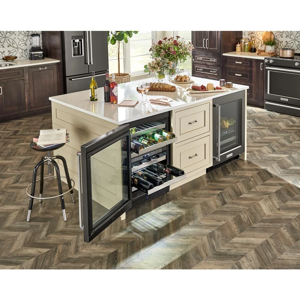 23.8 cu. ft. 36" Counter-Depth French Door Platinum Interior Refrigerator with PrintShield™ Finish KRFC704FBS