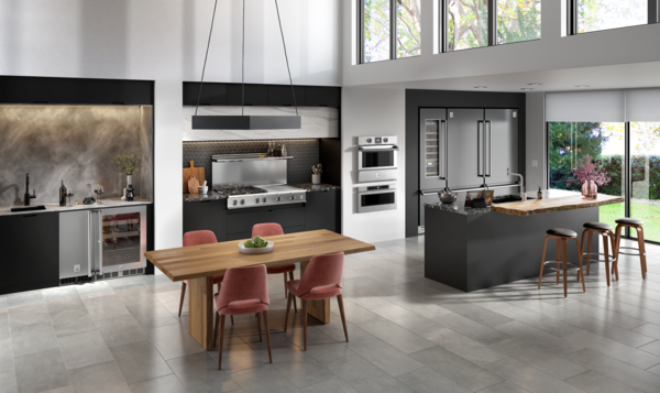 48" 4-Burner Rangetop with 24" Griddle KRT484GDBK