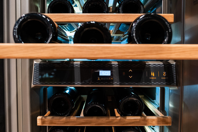 24" Wine Refrigerator KRWR24RD