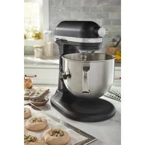 7 Quart Bowl-Lift Stand Mixer with Redesigned Premium Touchpoints KSM70SNDXBM