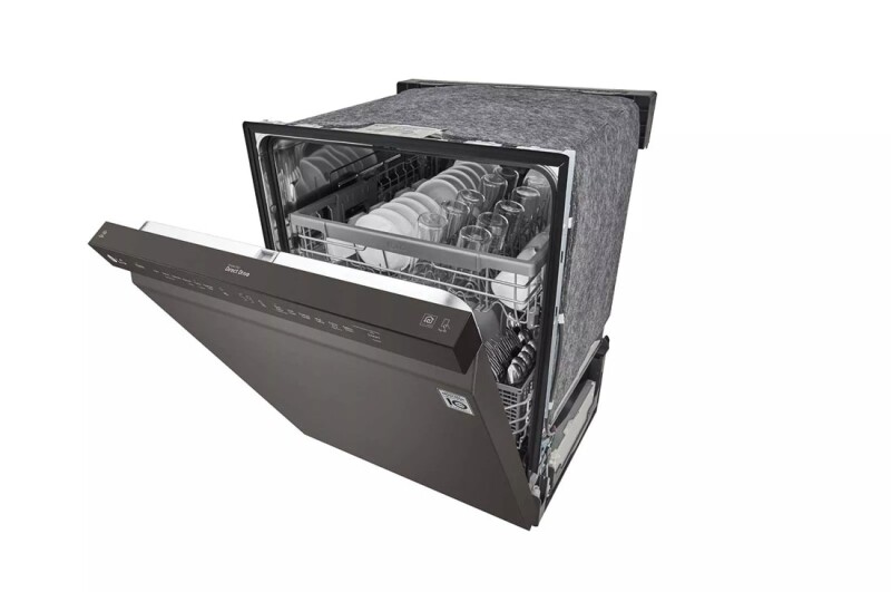 Front Control Dishwasher with QuadWash™ and EasyRack™ Plus LDF5545BD