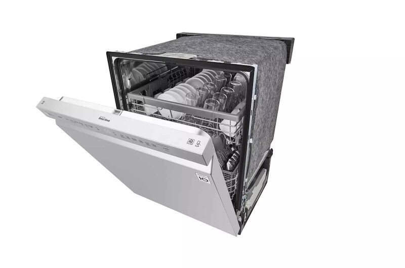 Front Control Dishwasher with QuadWash™ and EasyRack™ Plus LDF5545SS