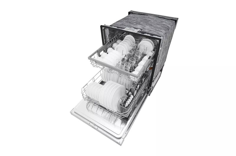 Front Control Dishwasher with QuadWash™ and EasyRack™ Plus LDF5545SS