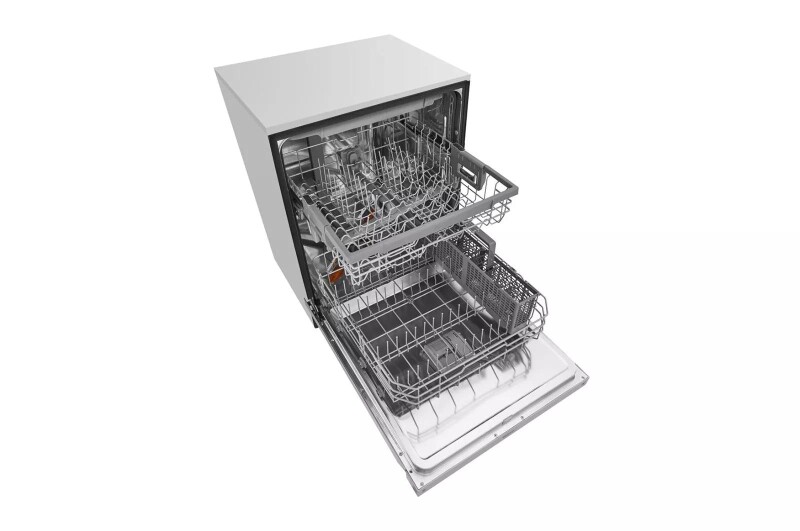 Front Control Smart wi-fi Enabled Dishwasher with QuadWash™ LDF5678ST