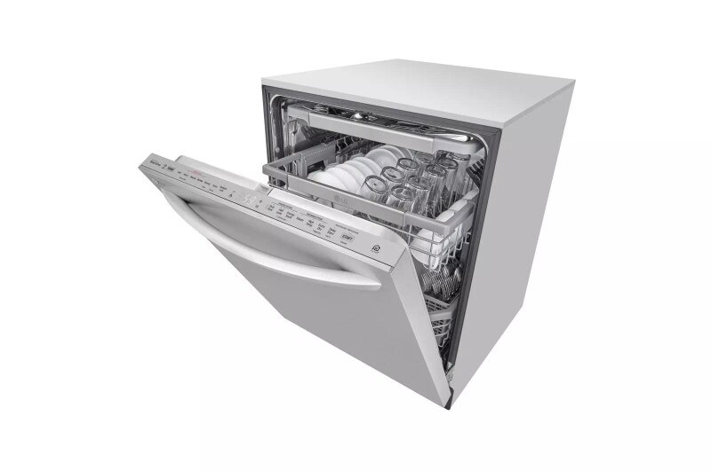 Top Control Smart wi-fi Enabled Dishwasher with QuadWash™ and TrueSteam® LDT7808ST