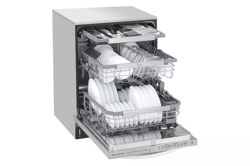 Top Control Smart wi-fi Enabled Dishwasher with QuadWash™ and TrueSteam® LDT7808ST