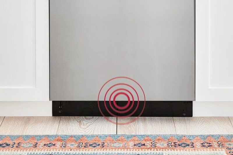 Top-Control Dishwasher with 1-Hour Wash & Dry, QuadWash® Pro, and Dynamic Heat Dry™ LDTH555NS