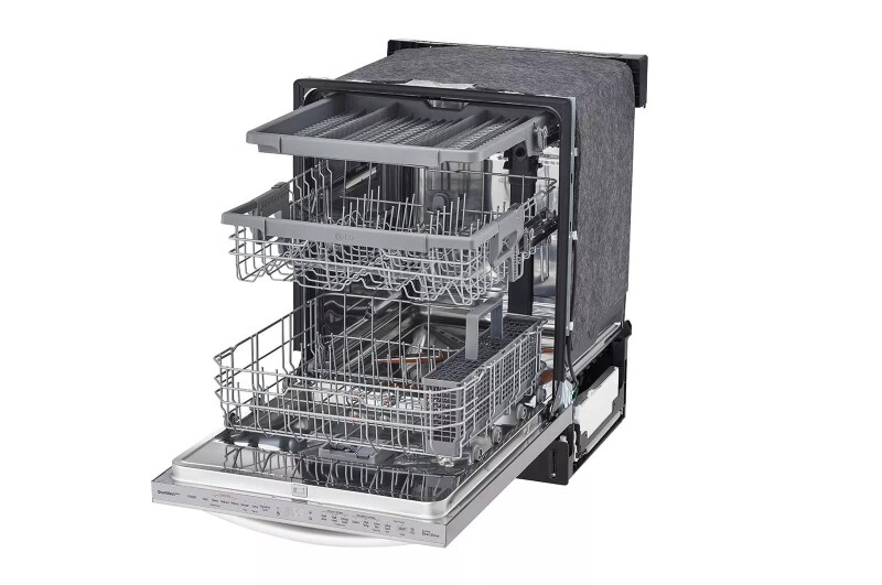Top Control Smart Dishwasher with QuadWash™ LDTS5552S