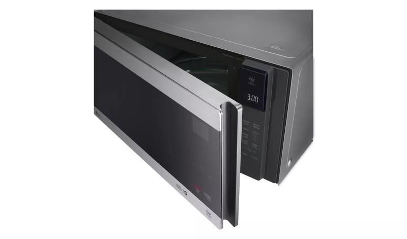 1.5 cu. ft. NeoChef™ Countertop Microwave with Smart Inverter and EasyClean® LMC1575ST