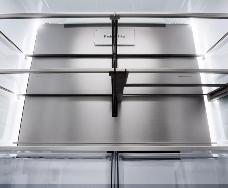31 cu. ft. Smart Standard-Depth MAX™ French Door Refrigerator with Four Types of Ice and Mirror InstaView® LRYKS3106D