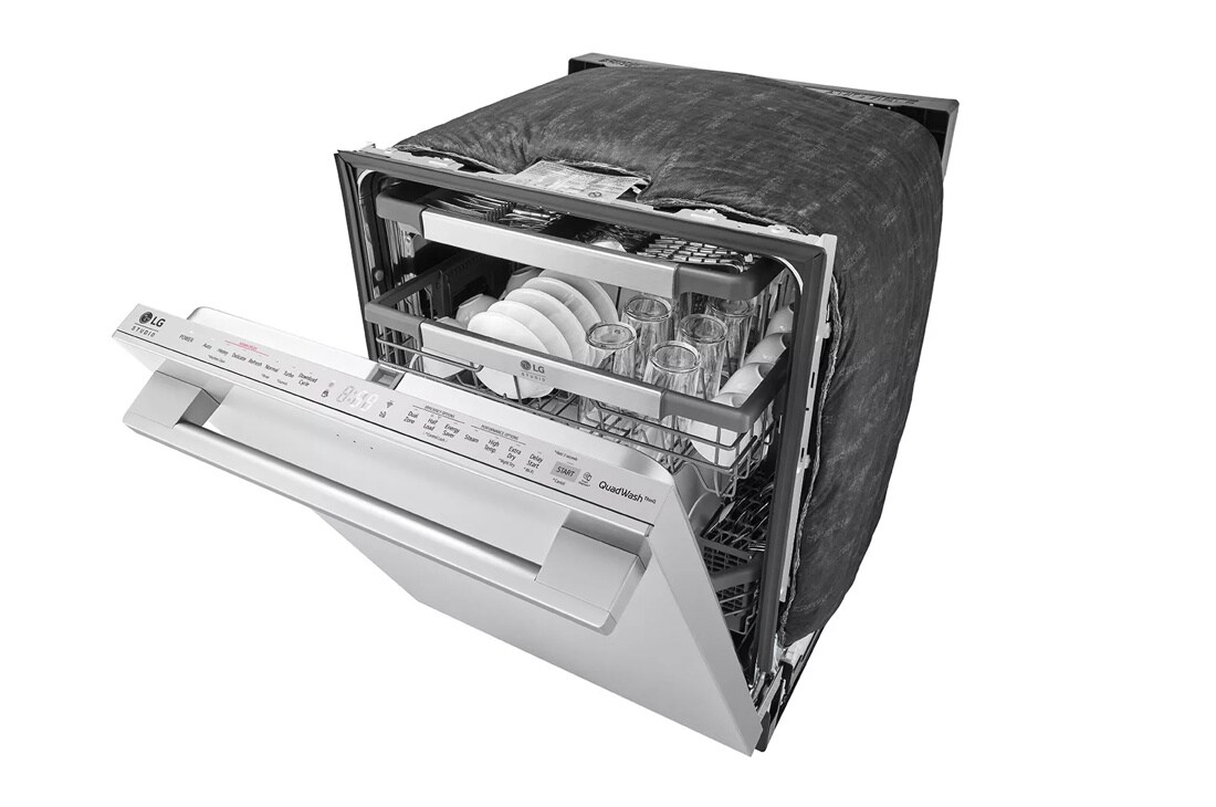 Top Control Smart Dishwasher with QuadWash™ and TrueSteam® LSDTS9882S