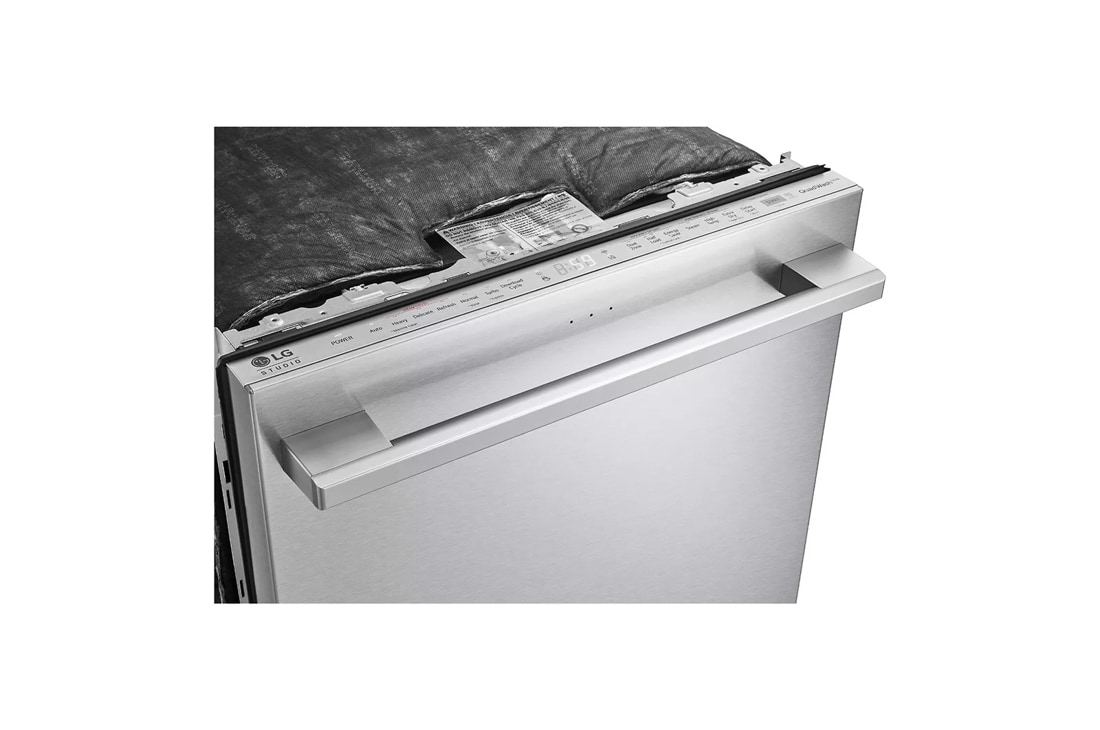 Top Control Smart Dishwasher with QuadWash™ and TrueSteam® LSDTS9882S