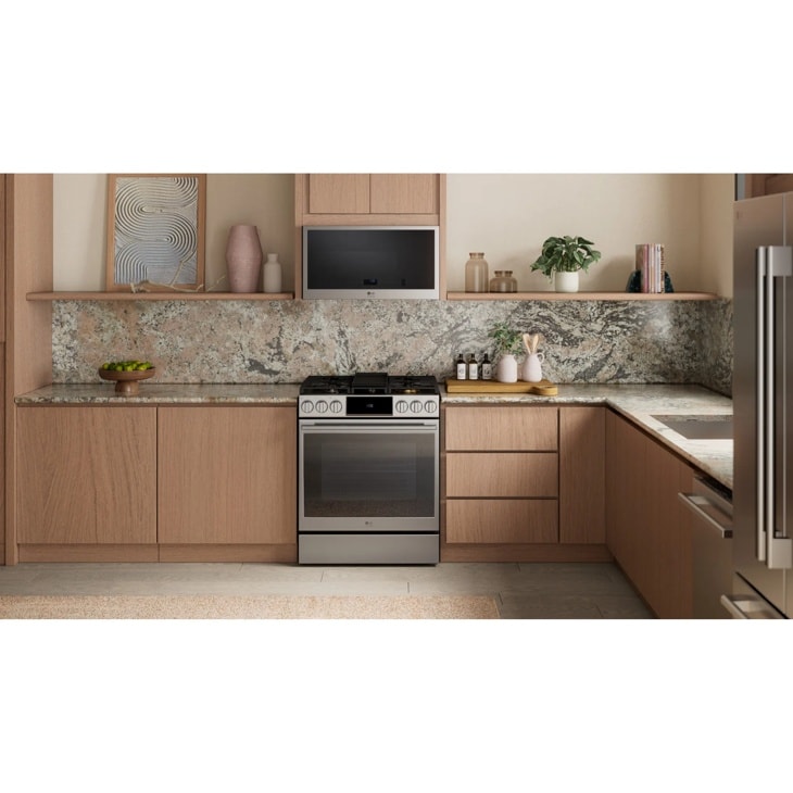 6.3 cu. ft. InstaView® Gas Slide-in Range with ProBake Convection® and Air Fry LSGS6338F