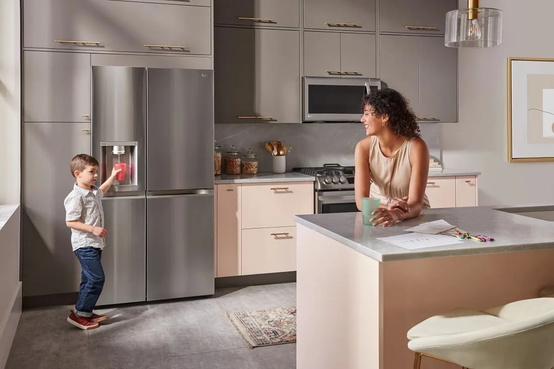 LG - 6 Month / 200 Gallon Capacity Replacement Refrigerator Water Filter (NSF42 and NSF53*) LT700P