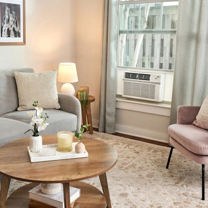 8,000 BTU Window Air Conditioner LW8024RD