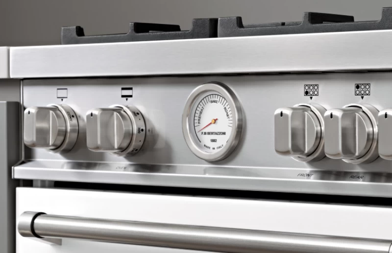 30 inch Dual Fuel, 5 Burners, Electric Oven MAST305DFMXE