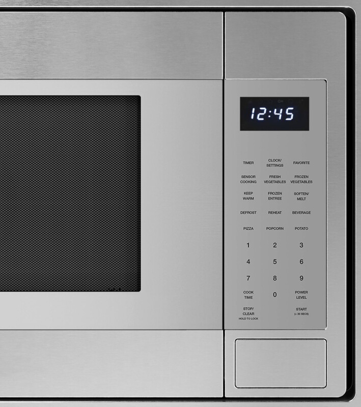 Masterpiece, 24", Microwave, SS, Side Swing Door MBCS