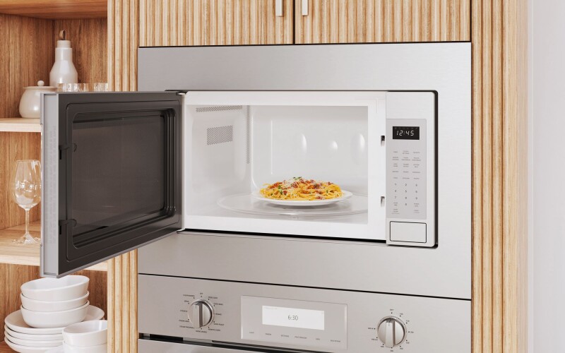 Masterpiece, 24", Microwave, SS, Side Swing Door MBCS
