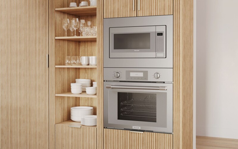 Masterpiece, 24", Microwave, SS, Side Swing Door MBCS
