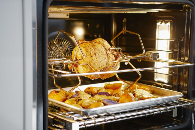 Masterpiece Triple Speed Oven 30" MEDMCW31WS