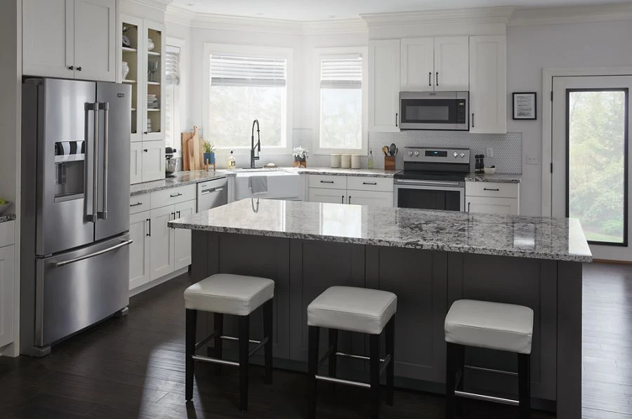 Electric Range with Steam Clean - 5.3 cu. ft. MER4600LS