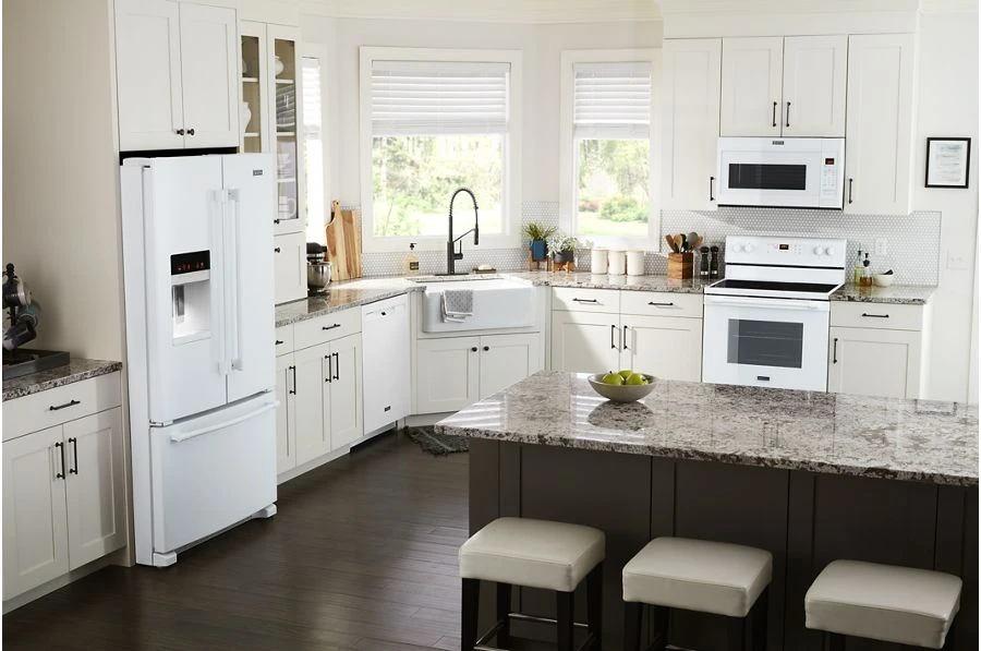 30-Inch Wide Electric Range With Shatter-Resistant Cooktop - 5.3 Cu. Ft. MER6600FW