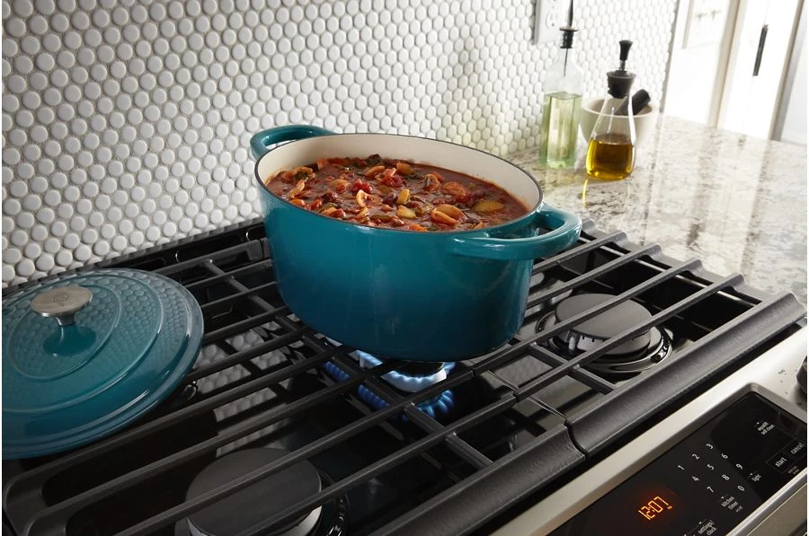 30-INCH WIDE SLIDE-IN GAS RANGE WITH TRUE CONVECTION AND FIT SYSTEM - 5.8 CU. FT. MGS8800FZ